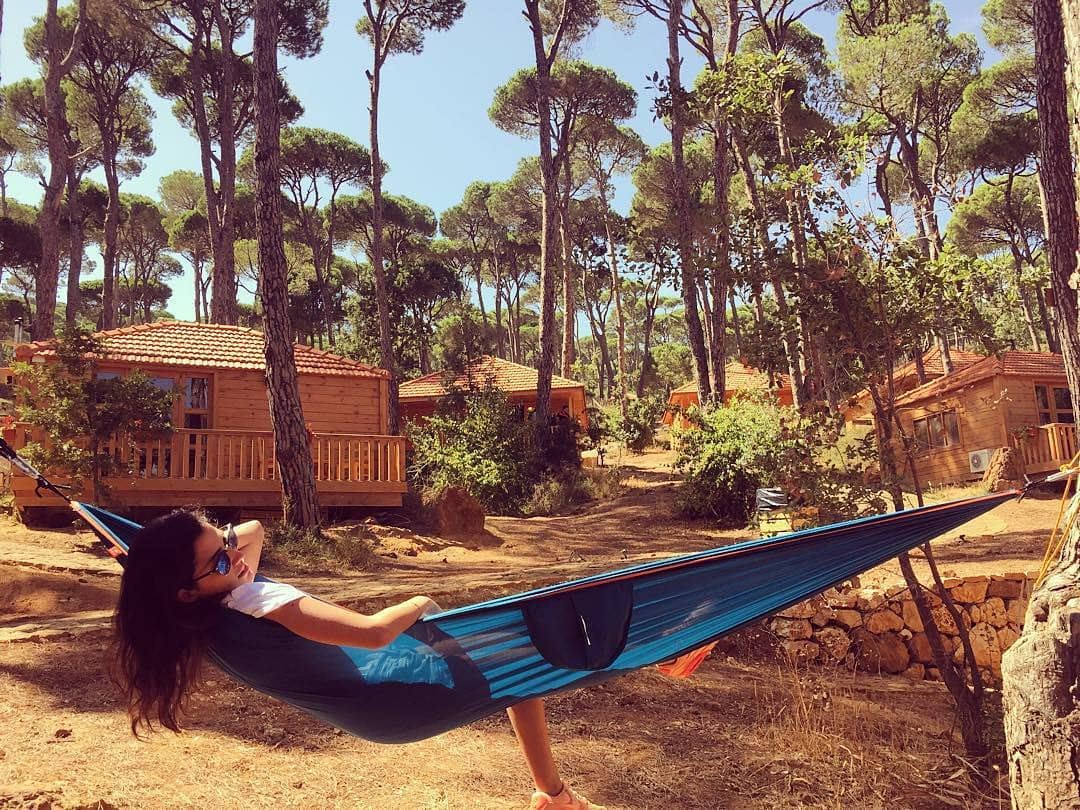 Life is better in a hammock 💛🏡🌞Photo credit goes to @kathyhomsi 📸👌😍...