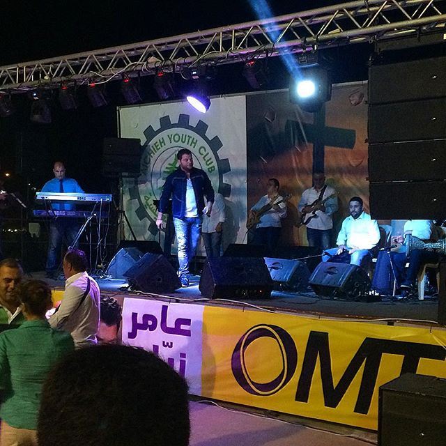 Live at aishieh , the star @amerzayyan celebrating " عيد الصليب " .. omt aishieh amerzayan  (Aishiye)