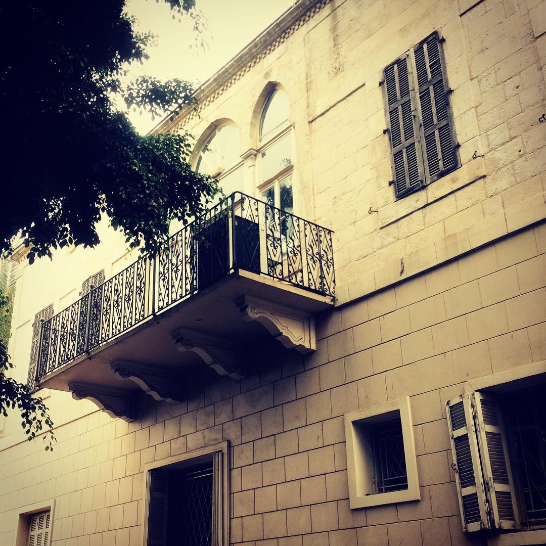  Local  construction in  Jounieh traditional  authentic  iconic  identity... (Jounieh)