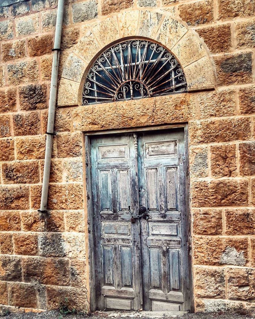 Locked Memories👣🌾 door  olddoor  antiquity  memories  architecture ... (Jezzîne, Al Janub, Lebanon)