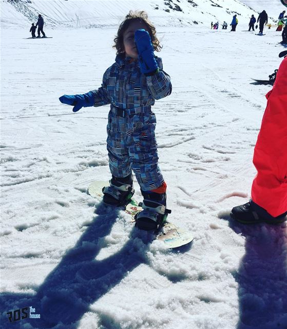 Lovin 😍 his first snow experience ❄️🏂@geed79 ... kidssnow ... (Mzaar Kfardebian)