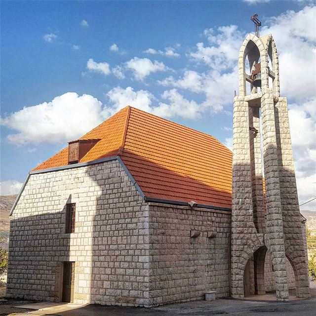 ⛪ Mar Challita  haveablessedsunday  churchbell  churchesoflebanon ... (Tarshish)