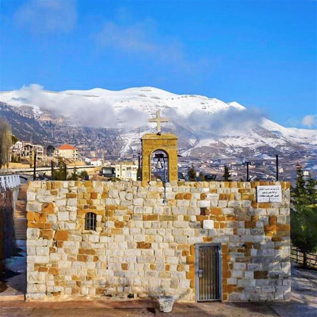 May God bless our Beautiful Lebanon ❤🌲🙏🗻... (Ehden, Lebanon)