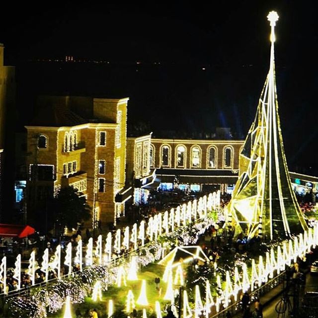 May the magic of  Christmas shower us with  Love and  Peace byblos jbeil...