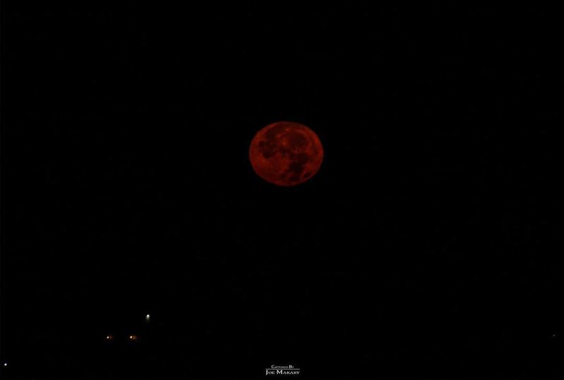  moonset  redmoon  blodymoon  moon  beautifullebanon  wearelebanon ...