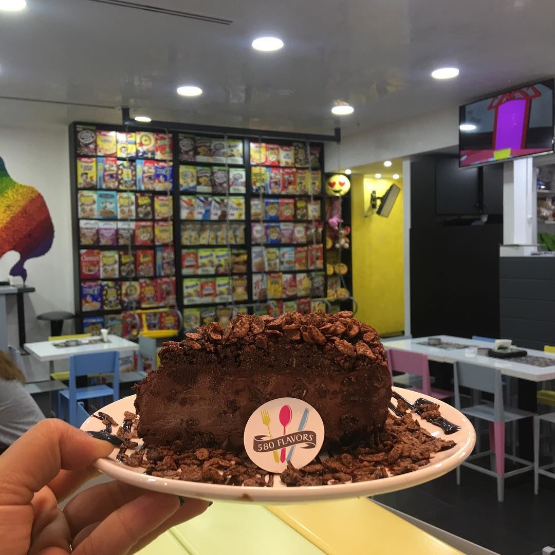 Morning chocolate cake with lots and lots of poppins 😋😋 @poppinsofficial... (LeMall)