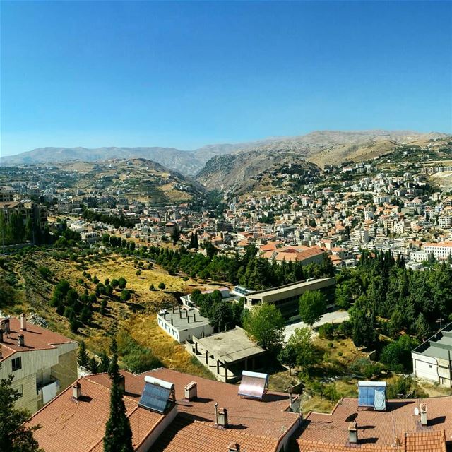 Morning Zahle ❤🏡🌳❤ 🛬 SoonSwipe slowly for panoramic 😘---------------- (Zahlé, Lebanon)