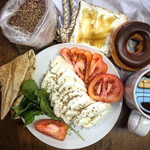 Morninggg ☀️☀️ What's for breakfast 🙊 cantdecide breakfasttime
