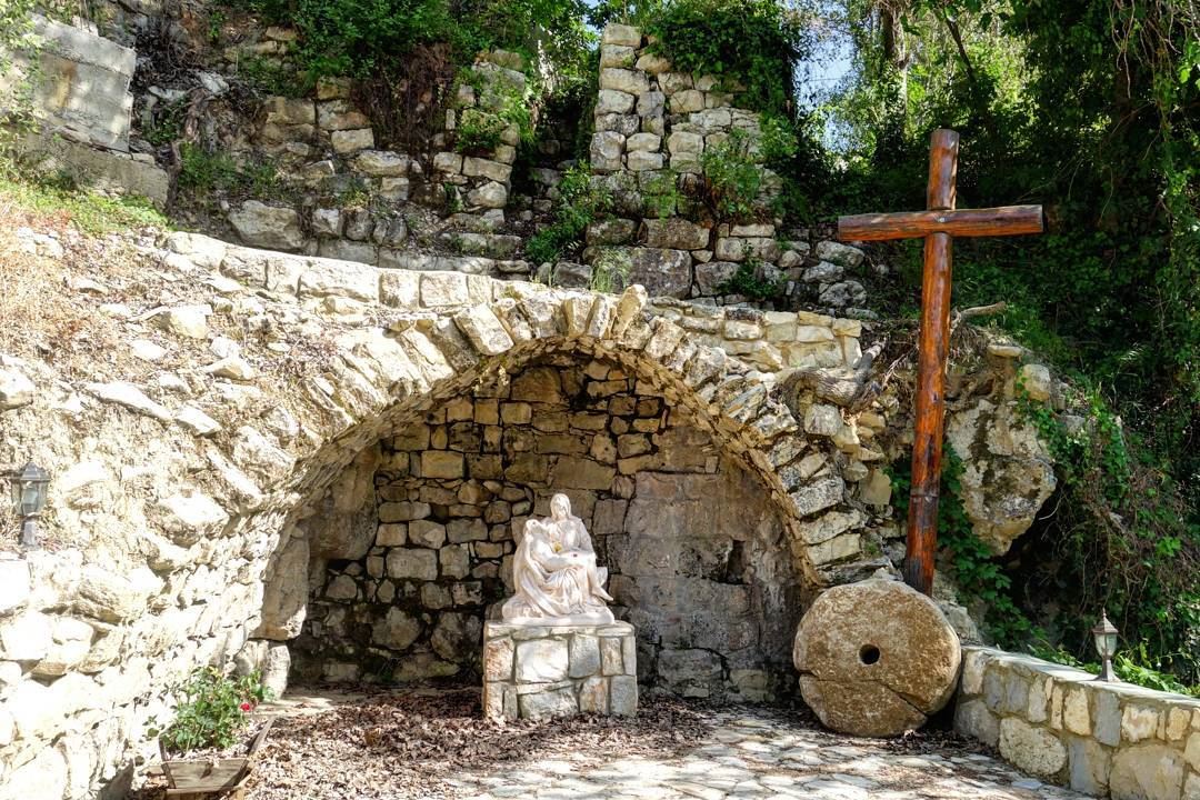 🍃🌷 Mother of Sorrows; in latin  MaterDolorosa; Our Lady of Sorrows, Our... (Mayfuq, Mont-Liban, Lebanon)