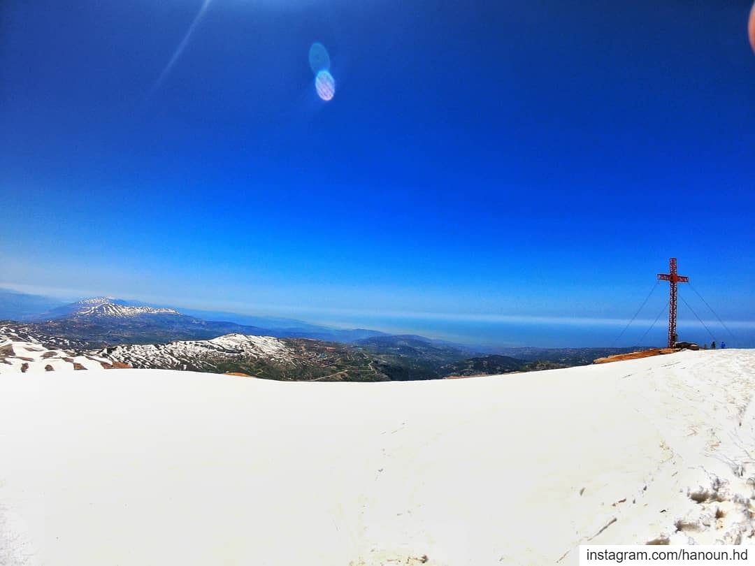  mountains  snow  Cross  sannine  sanninemountain  lebanon ... (Jord Sannîne)
