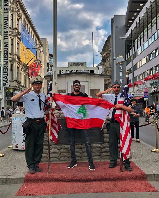 My patriotic heart beats red, white and green 🇱🇧 architectonthemove ... (Checkpoint Charlie)