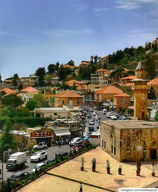 nationalart  souwarfromlebanon  lebanonpictures  ig_lebanon  دير_القمر ... (Deïr El Qamar, Mont-Liban, Lebanon)