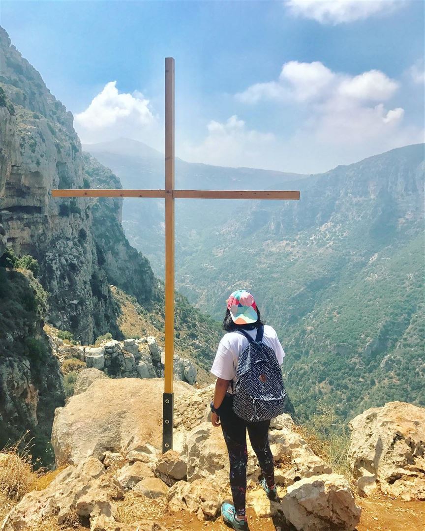 Nature is the art of god.💚 hiking👣  hikingtime  hikinggirl ... (Ouâdi Qannoûbîne, Liban-Nord, Lebanon)