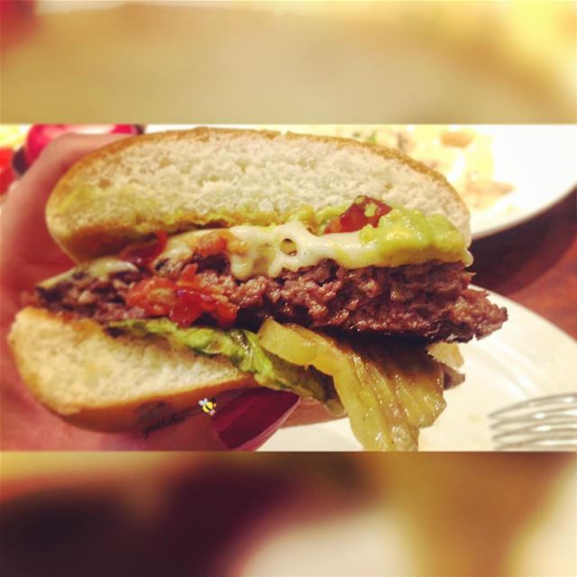 New favorite burger and spot in town 🍔😋🐝 @charlottebeirut ... burger... (Charlotte Beirut)