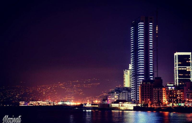 night nightshift nights nightout nightin building light lights buildings... (Ain El Mreisse, Beyrouth, Lebanon)