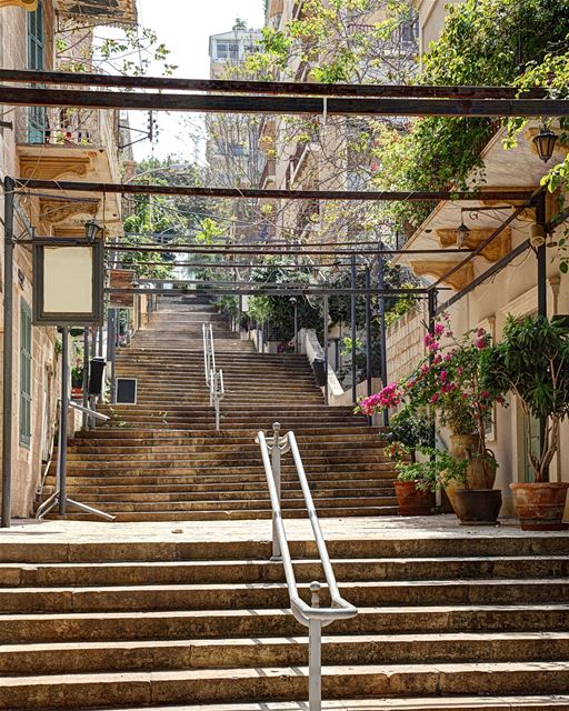 Nossa recomendação do dia: quando você for à Beirute, não esqueça de... (Beirut, Lebanon)