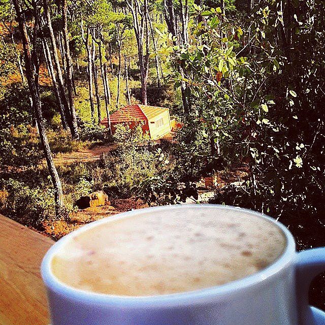 Nothing beats a nice cappuccino on a beautiful cool fall day ☕🏡@tuuxxx 📸