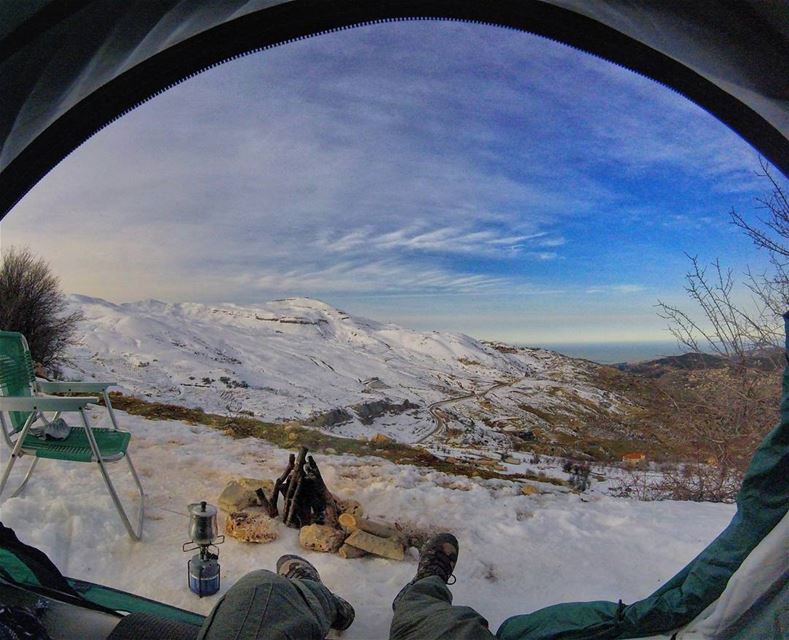 Nothing better then a tent view early morning, beauty around⛺🏔️ (Lebanon)