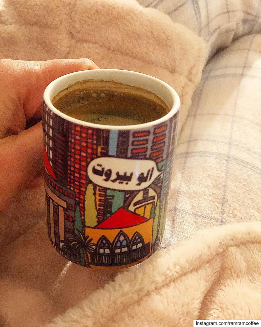 Nothing like a coffee after midnight... ramramcoffee  turkishcoffee  ... (Ra'S Bayrut, Beyrouth, Lebanon)