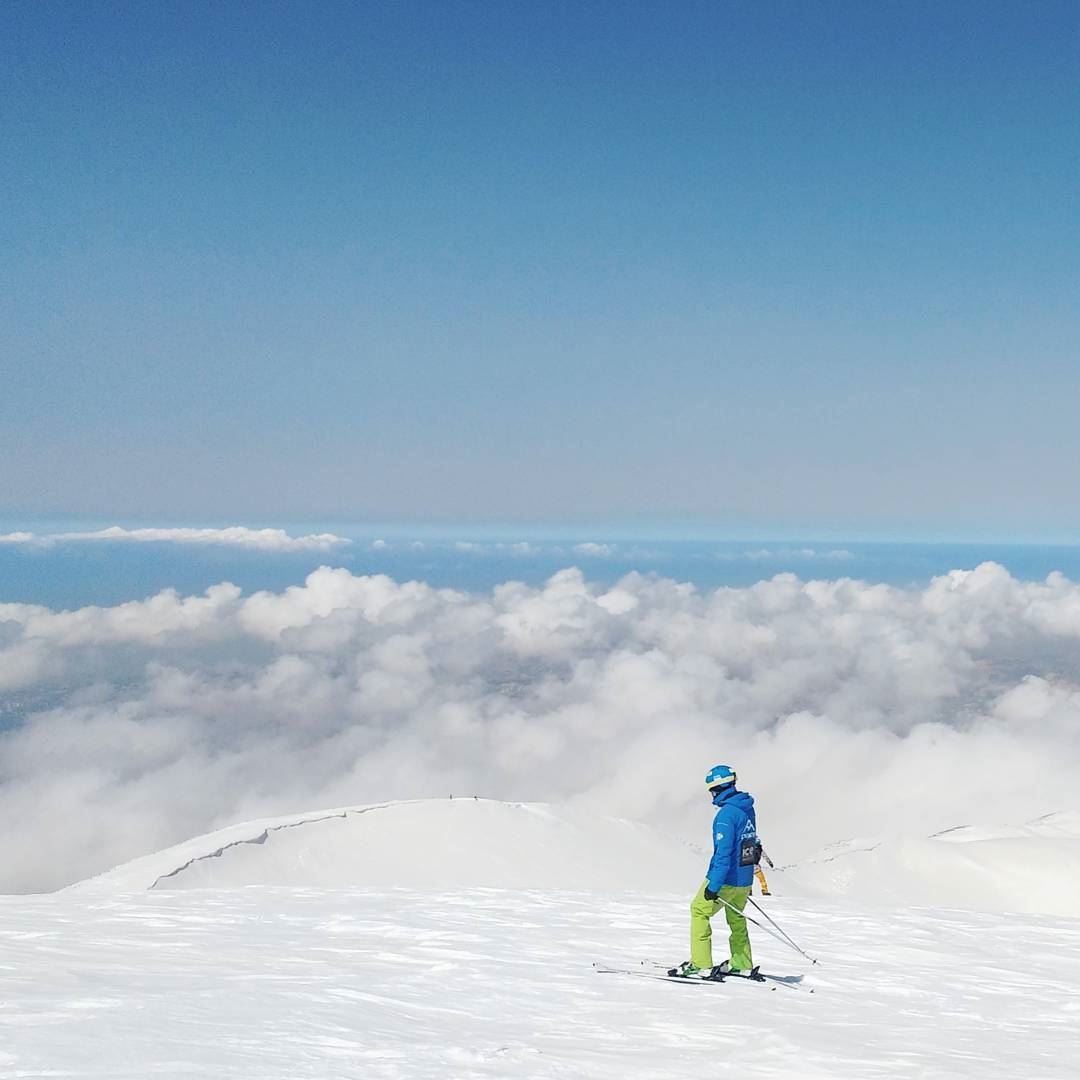 Off-piste fun lebanon  skiresort  skiing  skiing  skiingsociety  skileb ... (Mzaar 2400m)