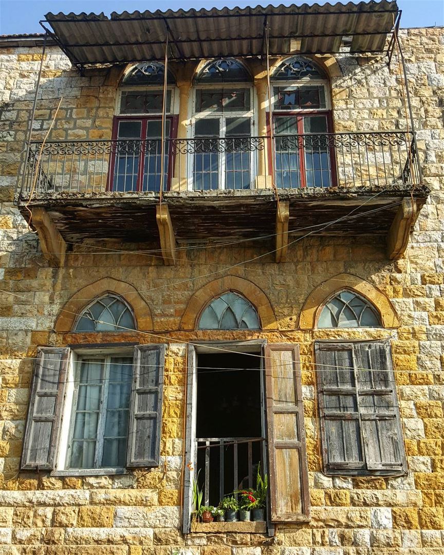 Old beauty. 🏡  broumana  home  oldhouse  lebanonhouses  Lebanon  metn ...