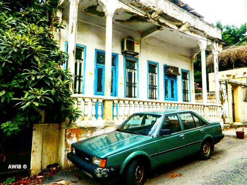  old  house  haunted  streetphotography  outdoors  noperson  travel ... (Achrafieh, Lebanon)