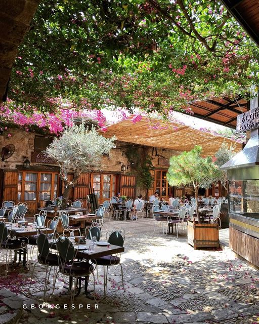 Old town, Byblos Lebanon 🇱🇧..... proudlylebanese  beautifullebanon... (Byblos - Jbeil)