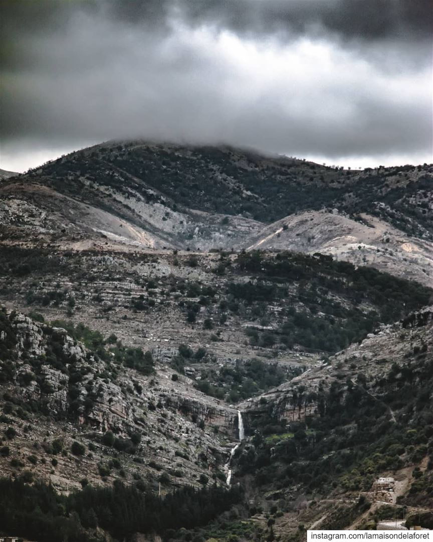 On a cloudy afternoon ☁️⛰ ⠀⠀⠀⠀⠀⠀⠀⠀⠀⠀⠀⠀ Jezzine  Cloudy  Clouds  Mountains...