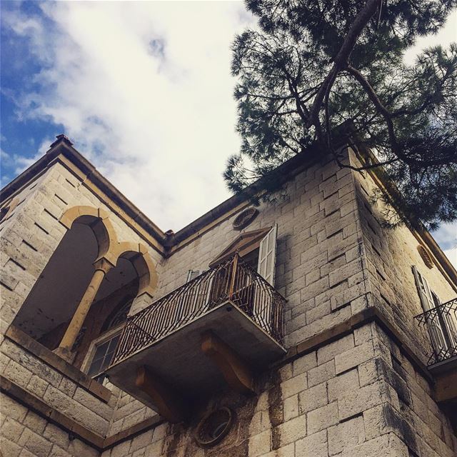  oneday  dreamhouse  traditional  vernacular  levantine  architecture ... (Beit Meri, Mont-Liban, Lebanon)