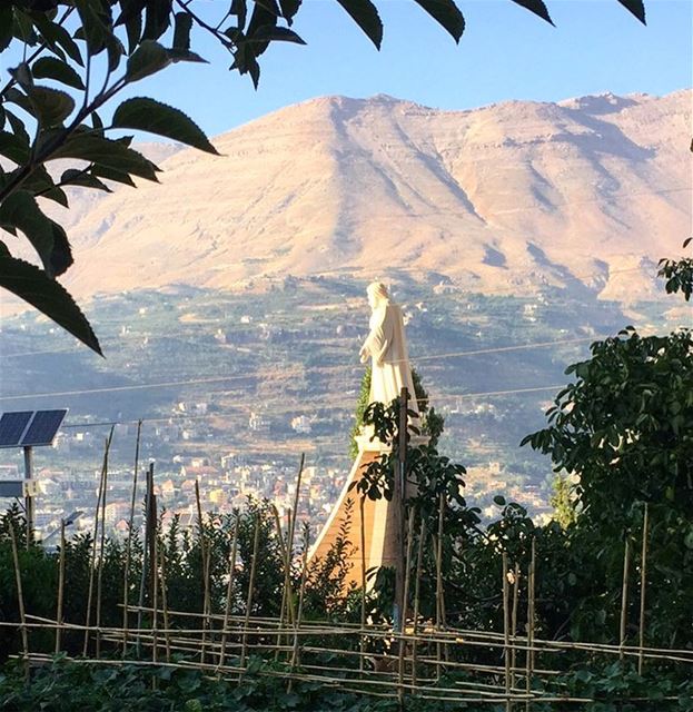 Others make a beautiful place 💛Bekaa Kafra______🇱🇧______ Lebanon ... (Bekaa Kafra)