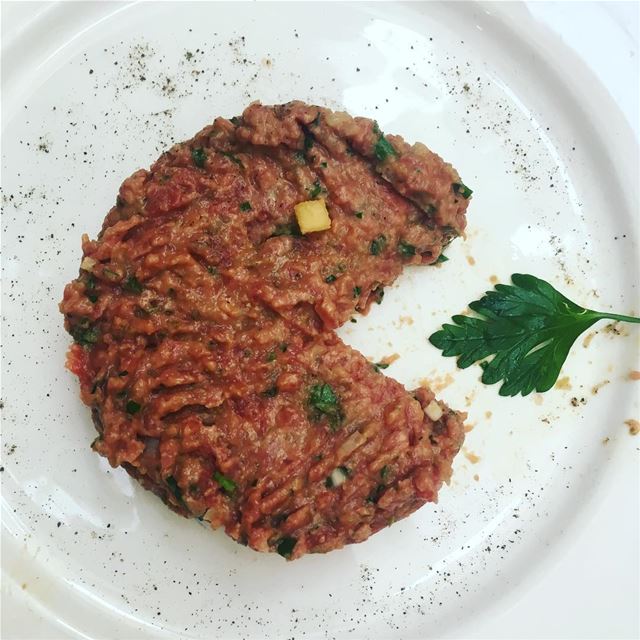 pacman strikes again  steaktartare  sundaylunch  frenchfood  couqley ... (Couqley)