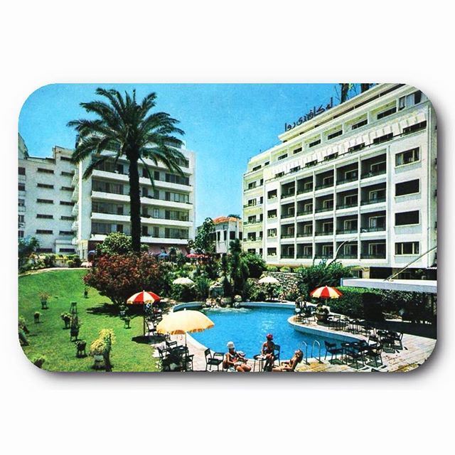 Palm Beach Hotel ,