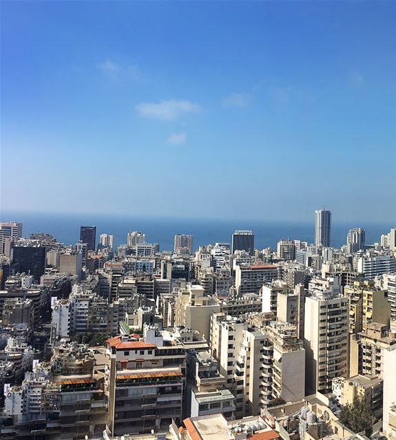 (Pano) Beirut Skyline 🌇😎🌲🇱🇧.We’ve all seen images of Beirut! Some... (Beirut, Lebanon)