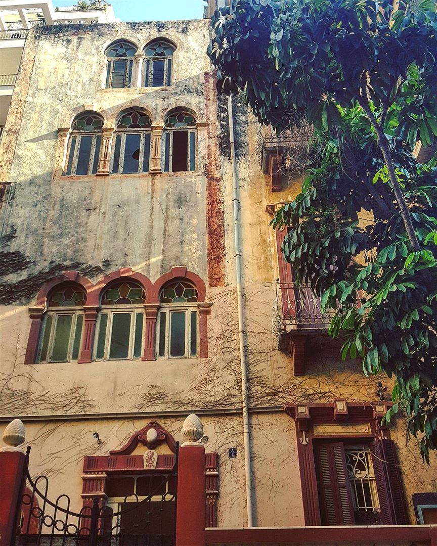 Places without faces..🍁🌳🍃Time's brush drew these lines..... beirut ... (Beirut, Lebanon)