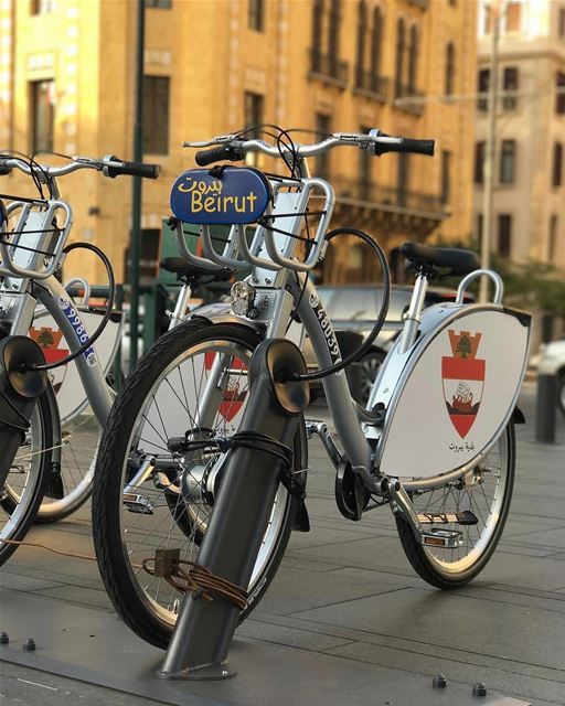 Prefeitura de Beirute instala a primeira estação de aluguel de bikes na... (Le Gray, Beirut)