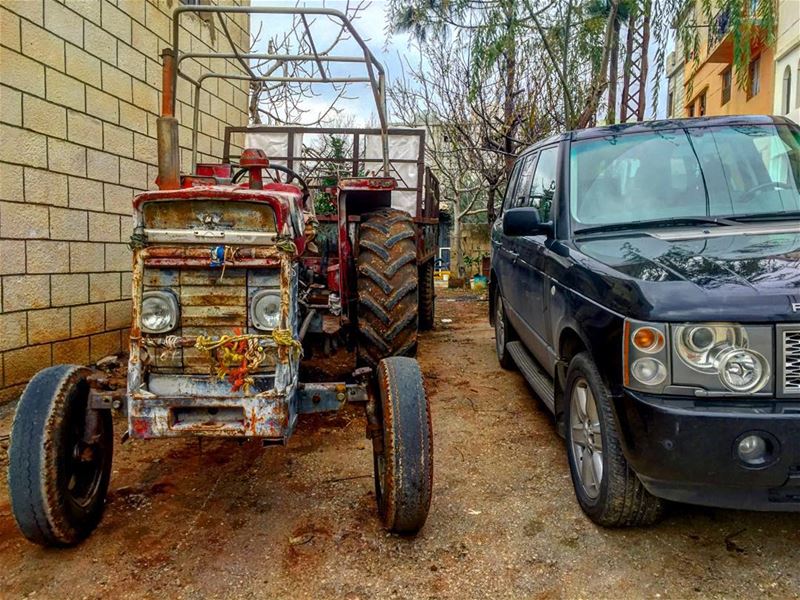 🚜🚘🚦 range  rangerover  vintage  truck  village  lebanon  lebanon_hdr ... (Blida, Al Janub, Lebanon)
