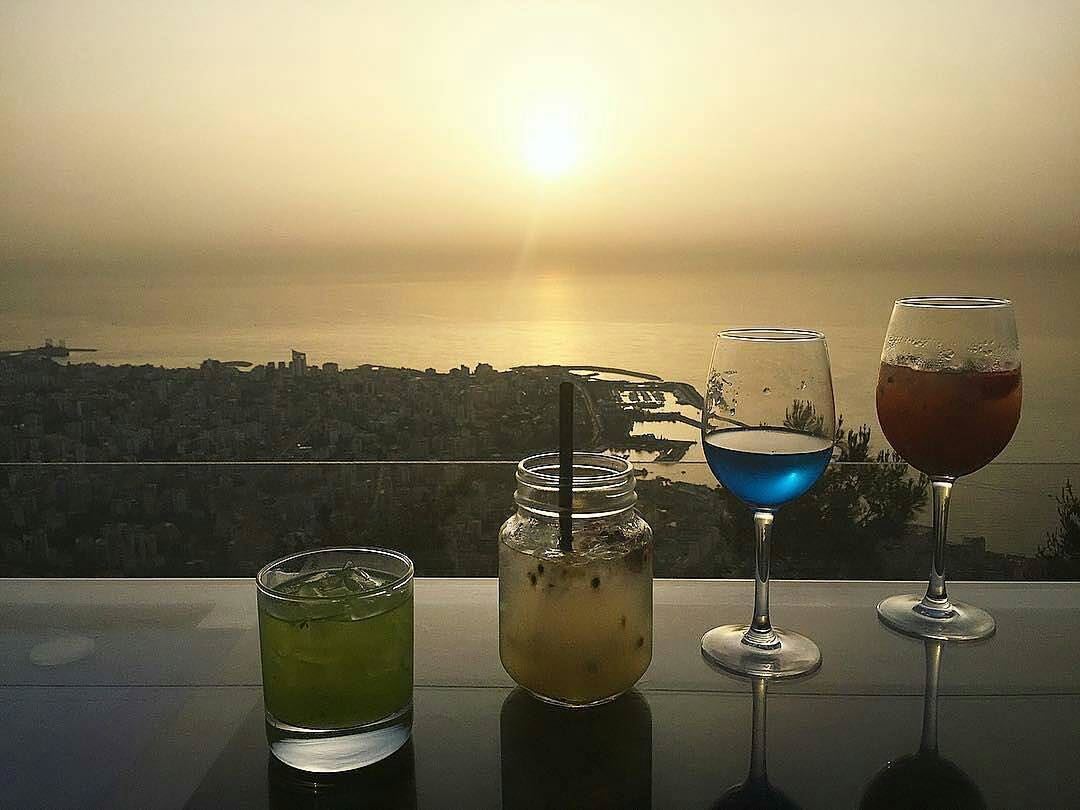  Repost @chahineceline・・・drinks & the sunset 😍🙌🏻🍷 AtTheTop ... (The Terrace - Restaurant & Bar Lounge)