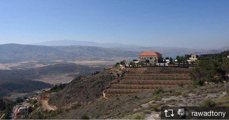 Repost from @rawadtony landscape  lebanon  visitlebanon2017  mountains ... (Saghbîne, Béqaa, Lebanon)