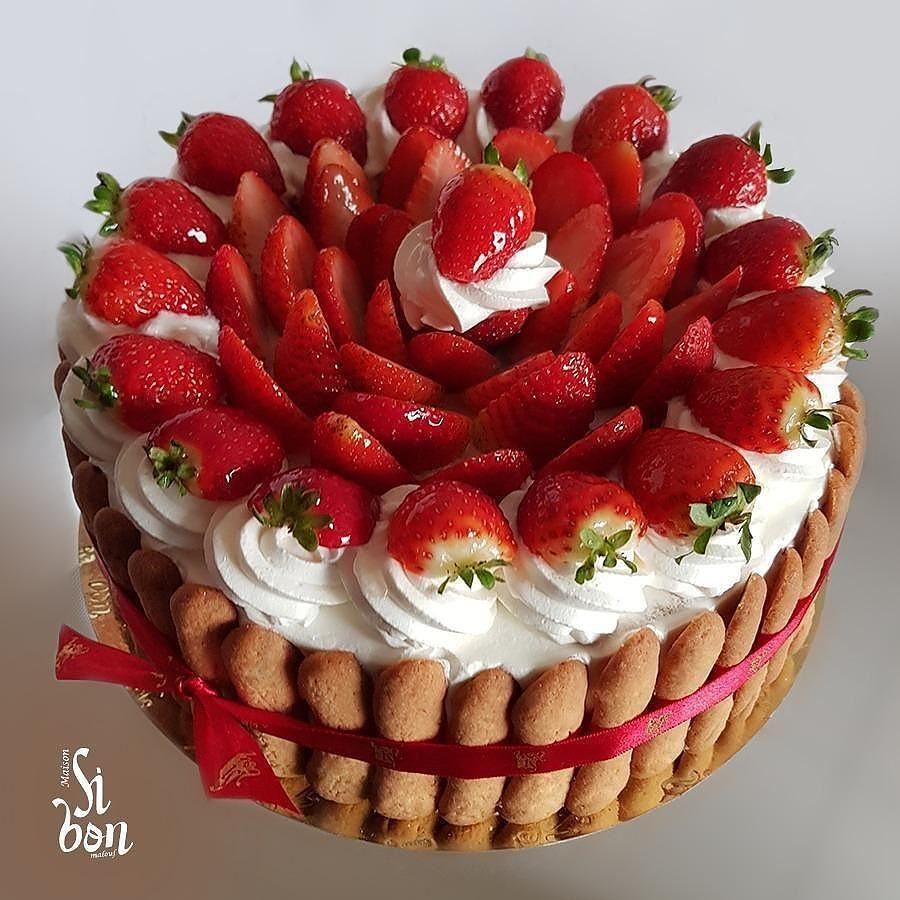  Repost @maisonsibon・・・Fraisier! sibon  fraisier  strawberrycake ... (Ad Dikwani, Mont-Liban, Lebanon)