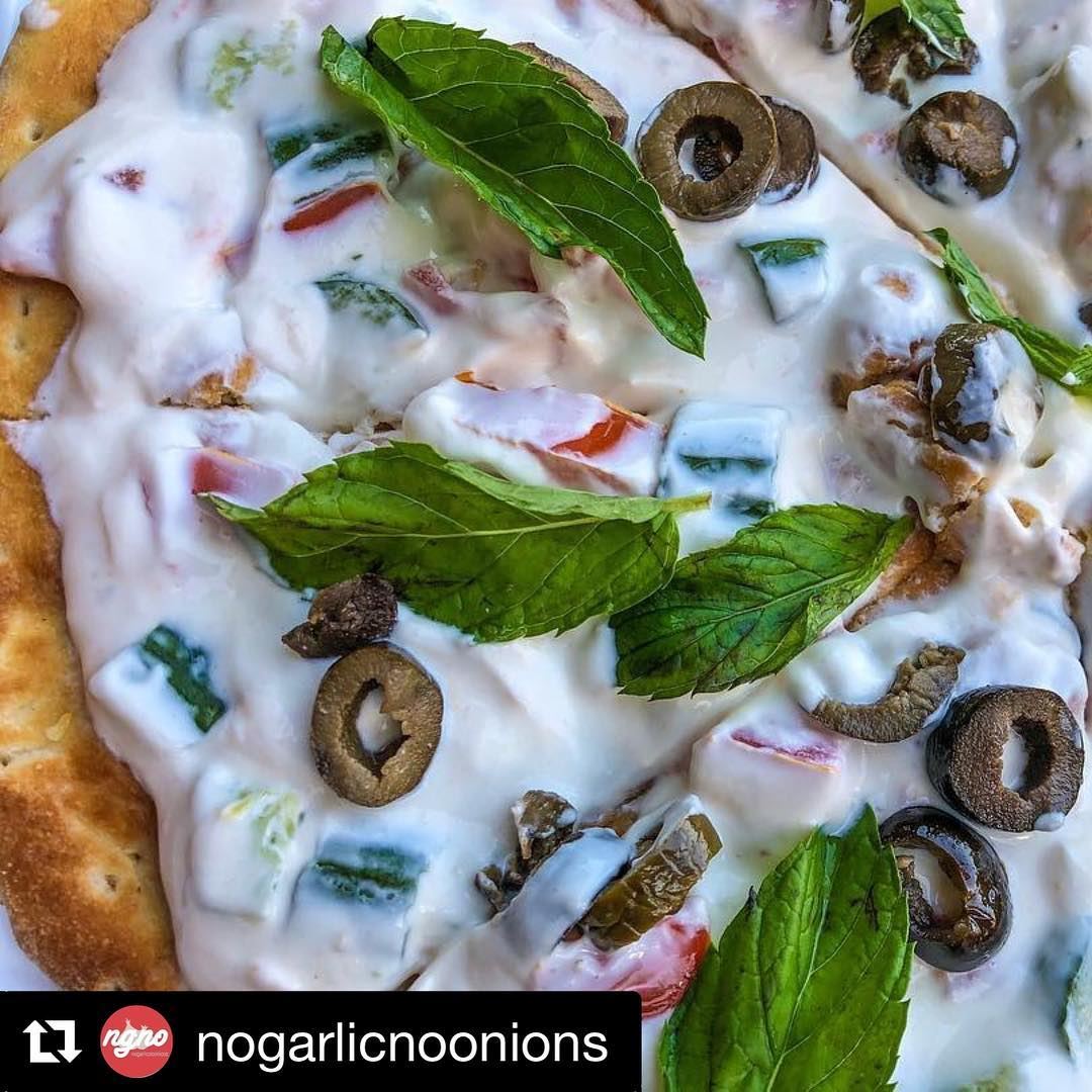  Repost @nogarlicnoonions with @get_repost・・・ Colors of  life!  Labneh ... (Rashet somsom - رشة سمسم)