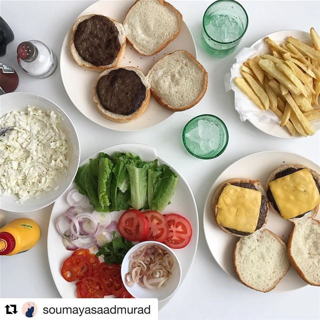  Repost @soumayasaadmurad (@get_repost)・・・🍔🍟🍷🥗🍴bon appétit! ...