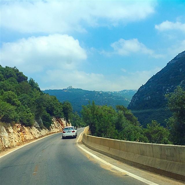 Road trippin'  lebanesemountains  lebanon  road  ontheroad  driving ... (Lebanon)