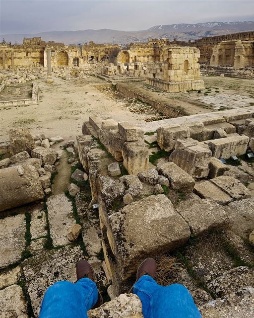 Ruins.🏛  rookietographer ...... romanreigns  roman  ruin ... (Baalbek, Lebanon)