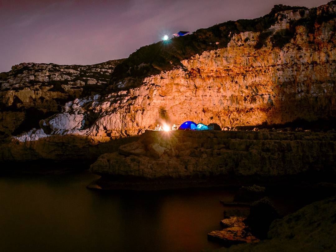 ⛺🎣🌌..... saturday night camping friends nightphotography clif... (Selaata)