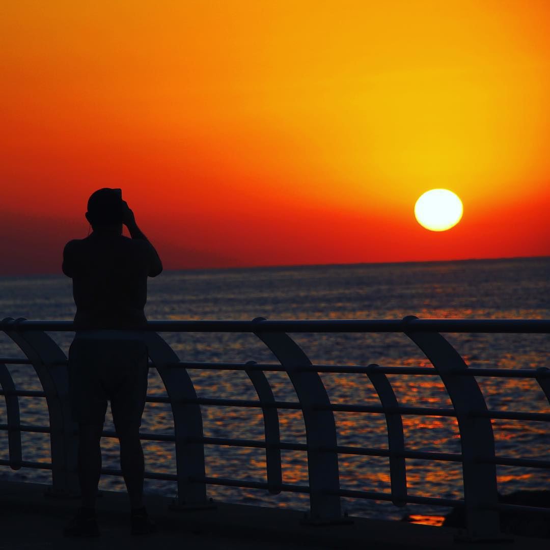 Shooting the  sunset 🇱🇧 lebanon  lebanon_hdr   ig_lebanon  ... (3ein El Mrayse)