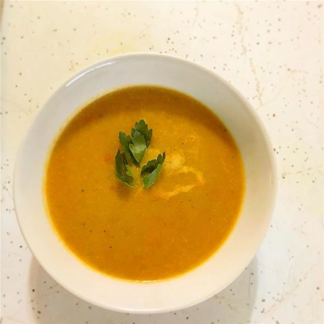  shoutoutto @saf_elmo 😍❤️ Butternut squash soup:-2 tablespoon of olive...
