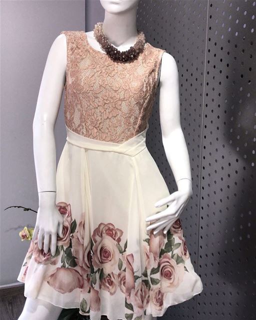 Simple Classy Dress DailySketchLook 292 shopping  italian  boutique ... (Er Râbié, Mont-Liban, Lebanon)