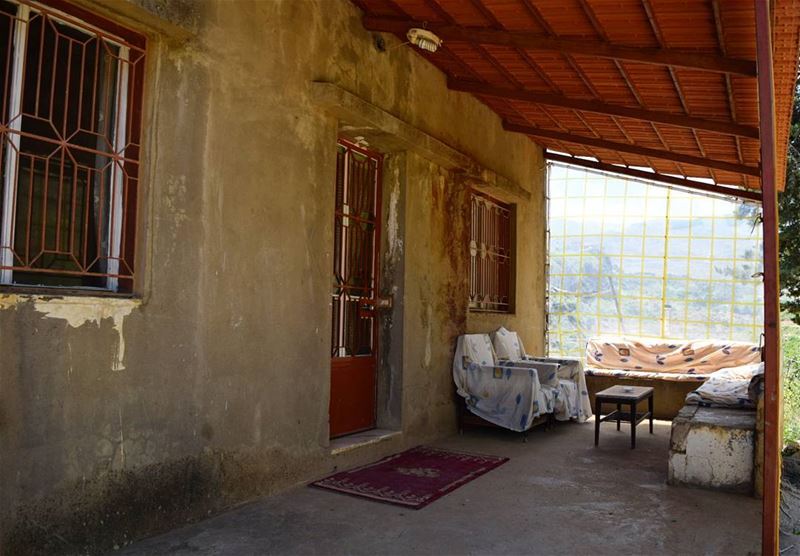  simplicity ..it is the  ultimate  sophistication  oldhouse  oldchair ... (Lebanon)