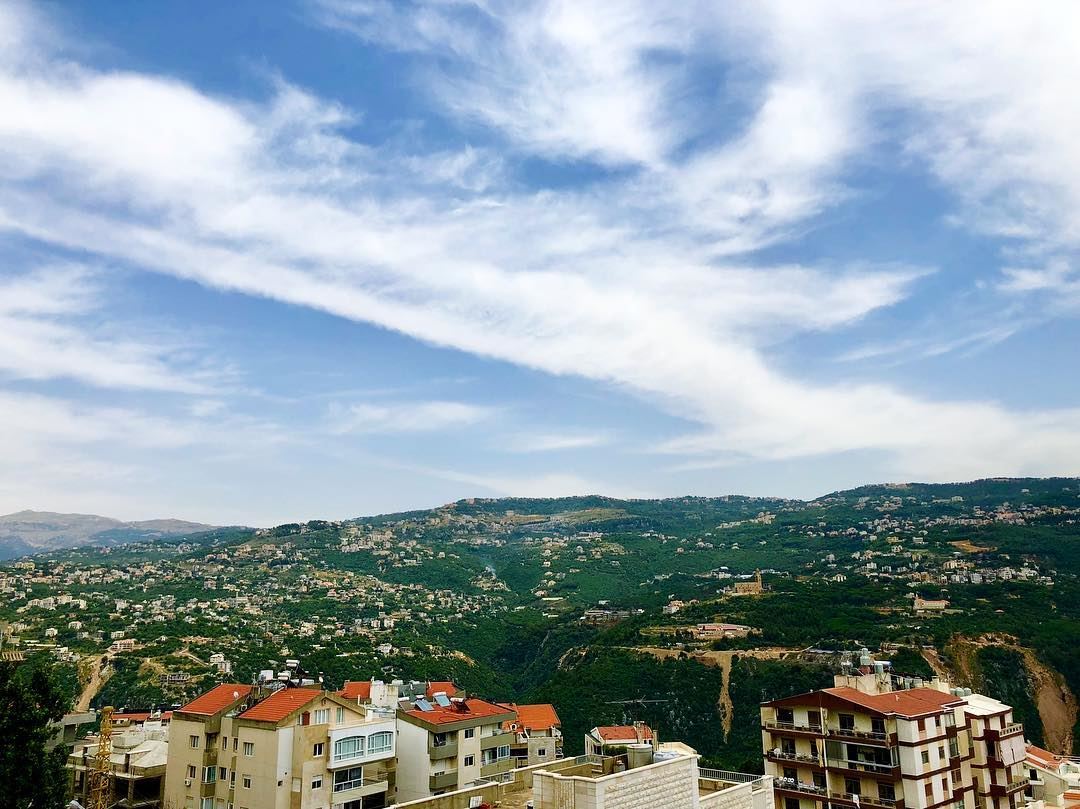 Snapshot  Ballouneh ••• iphonex  igers  lebanon  lebanon_hdr  beirut ... (Ballouneh, Mont-Liban, Lebanon)