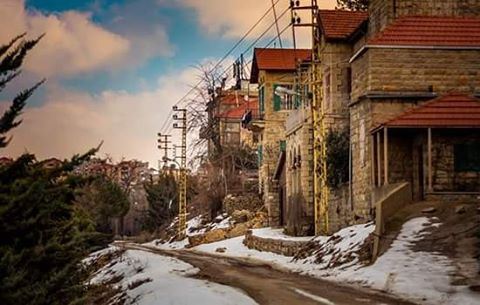  snow  old  lebanese  town  village  houses  brick  snow❄  snowy  sky ... (Sawfar, Mont-Liban, Lebanon)